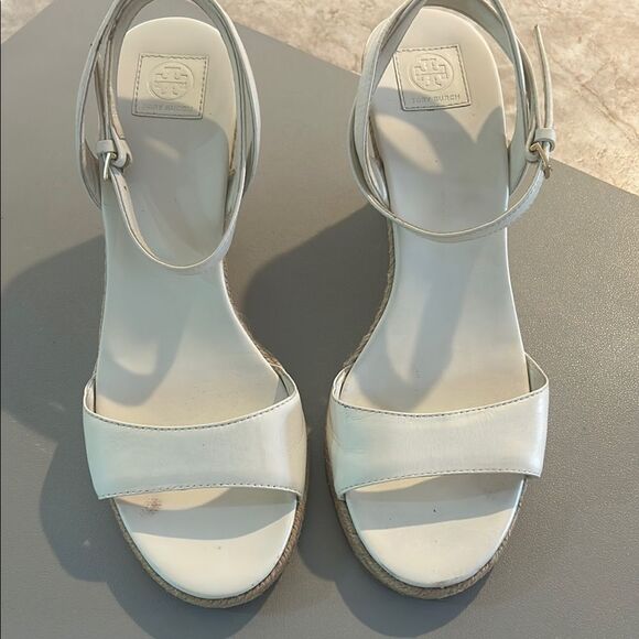 Tory Burch Ivory Wedge Sandals 8.5 - Picture 2 of 8